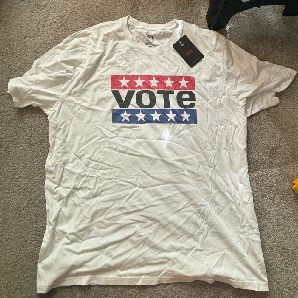 Levis Men’s Vote Shirt